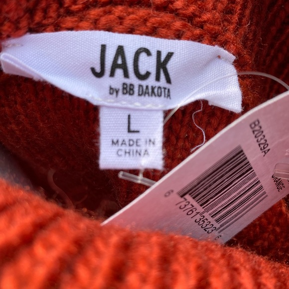 NWT BB Dakota Long Sleeve Wool Blend Cable Knit Cropped Sweater Size Large - Picture 13 of 13